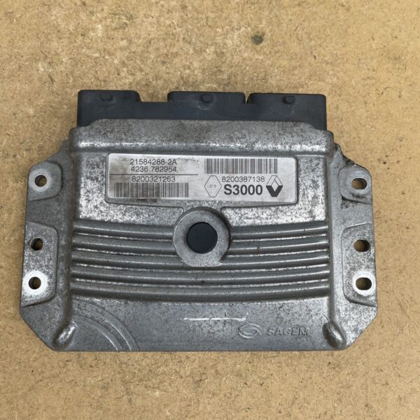 RENAULT MEGANE SCENIC II ENGINE CONTROL UNIT 215842882A 4236782954 8200321263