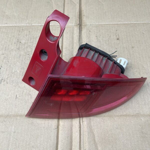 SEAT LEON 1P 2006 2012 RIGHT DRIVER SIDE REAR TAIL LIGHTS 1P0945096J