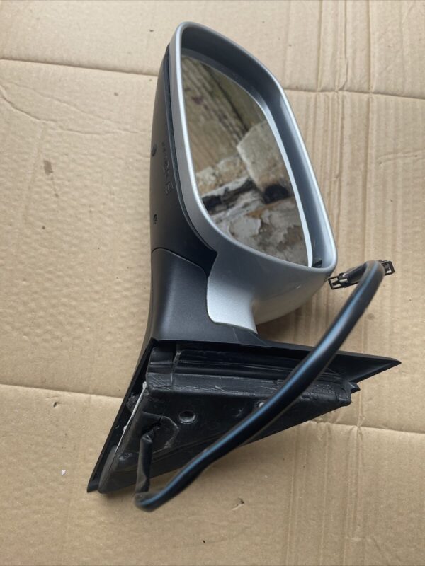 SKODA SUPERB VW PASSAT LEFT PASSENGER SIDE DOOR ELECTRIC WING MIRROR E1020479 - Image 6