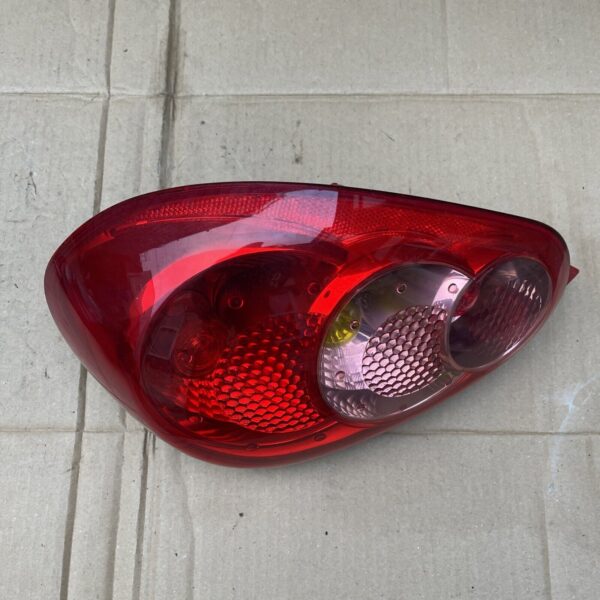 TOYOTA AYGO 2005-2014 RIGHT DRIVER SIDE REAR TAIL LIGHTS 815500H010 815500H020