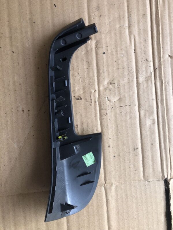 VW GOLF MK5 2003-2009 DRIVER SIDE REAR DOOR HANDLE PULL TRIM 1K4868056B - Image 2