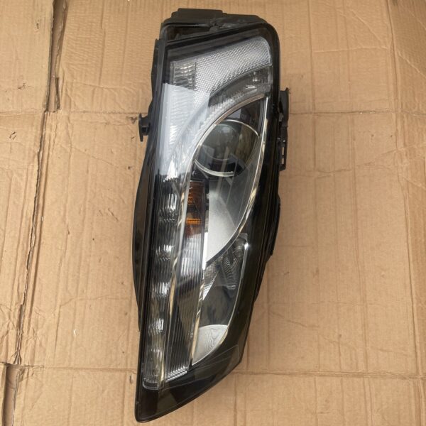 AUDI A5 T8 08-12 RIGHT DRIVER SIDE HEADLIGHT HEADLAMP 8T0941030AP BROKEN CLIPS - Image 10