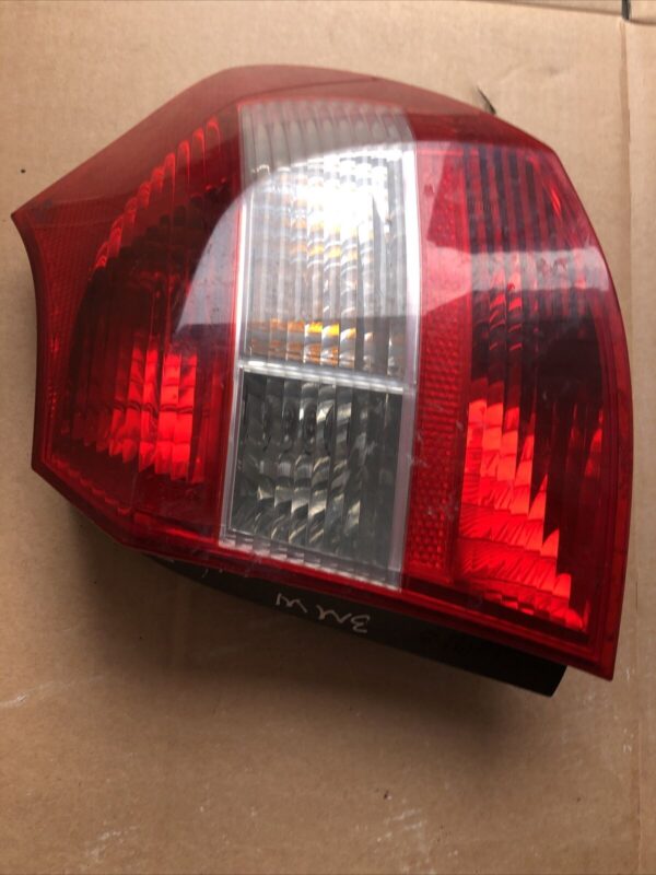 BMW 1 E81 E87 2004-2011 RIGHT DRIVER SIDE REAR TAIL LIGHTS 63216324502 301638 - Image 2