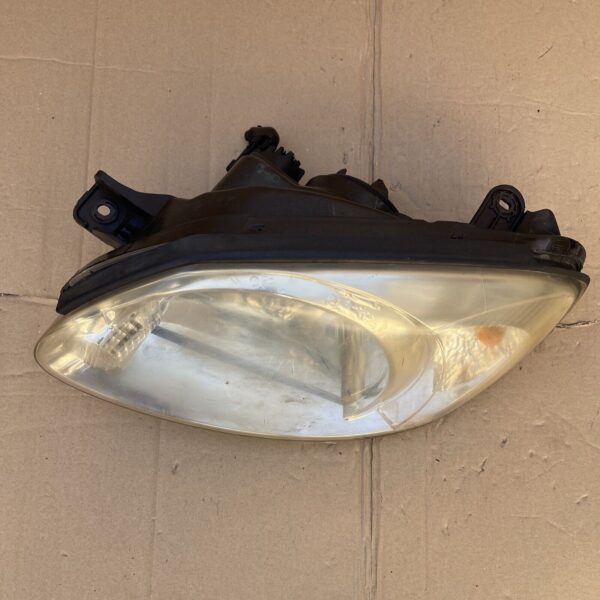 HYUNDAI ACCENT MK2 03 06 LEFT PASSENGER SIDE HEADLIGHT LAMP 9210255 85029101