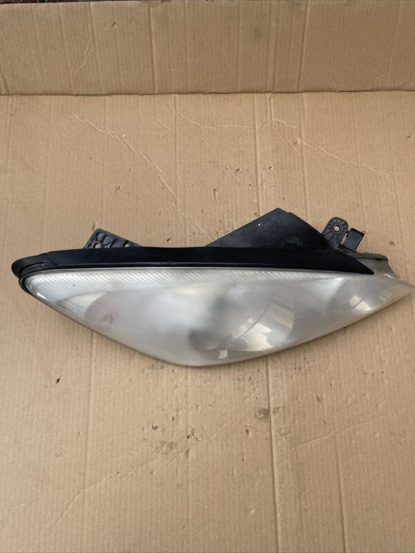 KIA CEED 2006 2012 FRONT RIGHT DRIVER SIDE HEADLIGHT HEADLAMP 921021H010