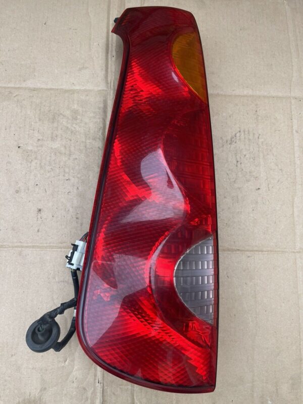 NISSAN NOTE E11 2006-2012  LEFT PASSENGER SIDE REAR TAIL LIGHT 22016752