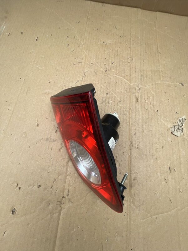 NISSAN QASHQAI 2007-2013  RIGHT DRIVER SIDE REAR TAIL LIGHT 89071064 26550JD800 - Image 3