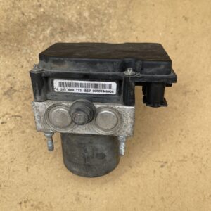 Alternative view of NISSAN QASHQAI+2 2006-2010 ABS PUMP CONTROLLER MODULE UNIT 0265232218 47660EY10A