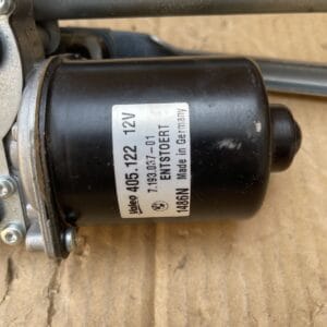 Alternative view of BMW 1 E81 E82 E87 2004-2013 FRONT WIPER MOTOR AND LINKAGE 405122 7193037 7192964