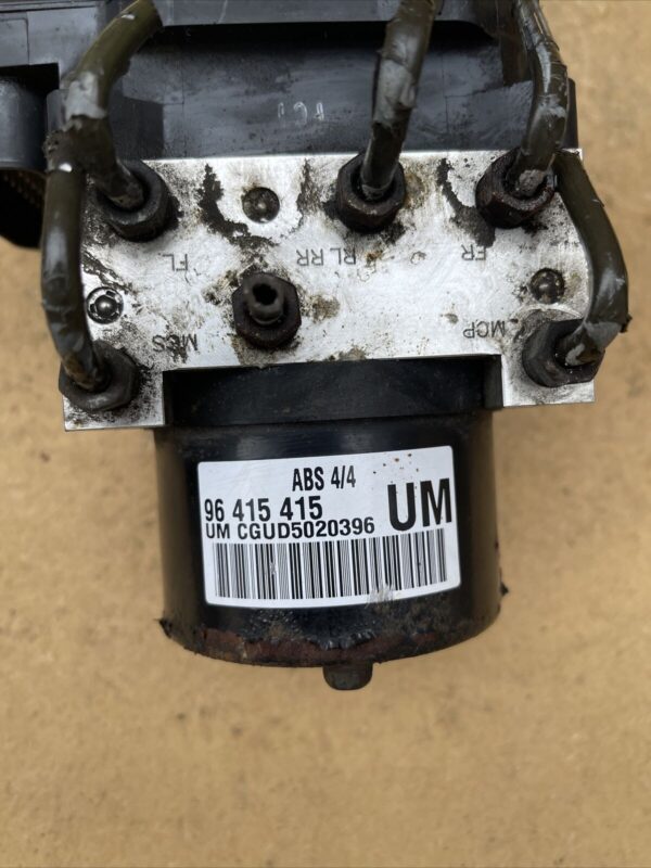 CHEVROLET TACUMA ABS PUMP CONTROLLER MODULE UNIT 96415415 5WY7505C - Image 3