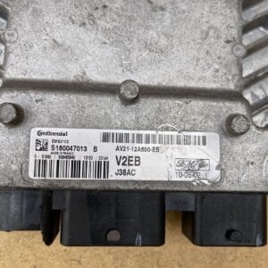 Alternative view of FORD FIESTA VI ENGINE CONTROL UNIT MODULE ECU 8V2112A650BF S180047013 806485940