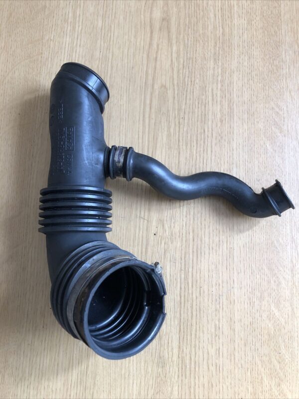 FORD FOCUS MK2 C-MAX DIESEL  ZETEC S AIR INTAKE HOSE PIPE OEM 7M519A673HF