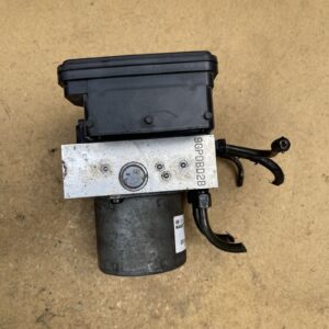 Alternative view of HYUNDAI I40 2011-2019 ABS PUMP CONTROLLER MODULE UNIT 58920-3Z910 BE6003I502