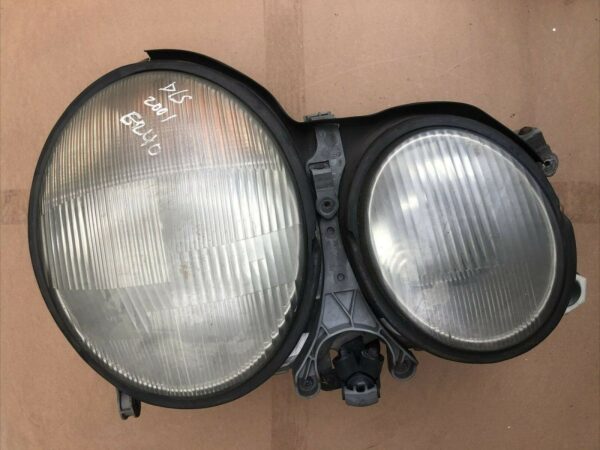 MERCEDES CLK A208 C208 E240 97-02 RIGHT DRIVER SIDE HEADLIGHT LAMP 2088000175 - Image 2