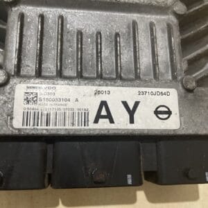 Alternative view of NISSAN QASHQAI 2006-2010 ENGINE CONTROL UNIT MODULE 23710JD54D 26013 S180033104A