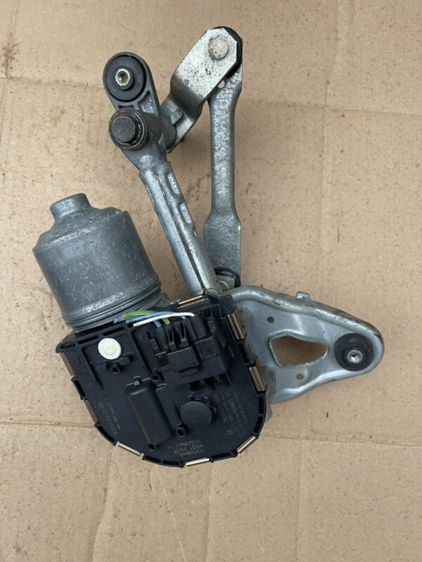 Peugeot 8008 5008 09-16 front right windscreen Wiper motor 3397021289 9671062380