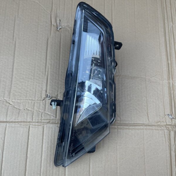 SEAT LEON 2012-2020 LEFT PASSENGER SIDE FRONT FOG LIGHT LAMP 17958801 - Image 2