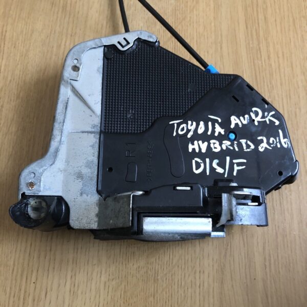 TOYOTA AURIS HYBRID 12-18 DRIVER SIDE REAR DOOR LOCK MECHANISM A046693 G65H1906 - Image 2