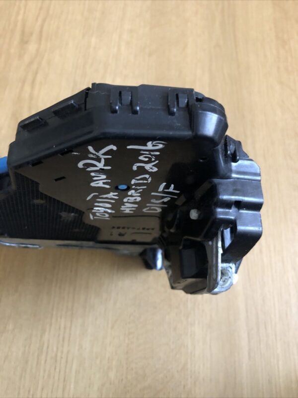 TOYOTA AURIS HYBRID 12-18 DRIVER SIDE REAR DOOR LOCK MECHANISM A046693 G65H1906 - Image 8