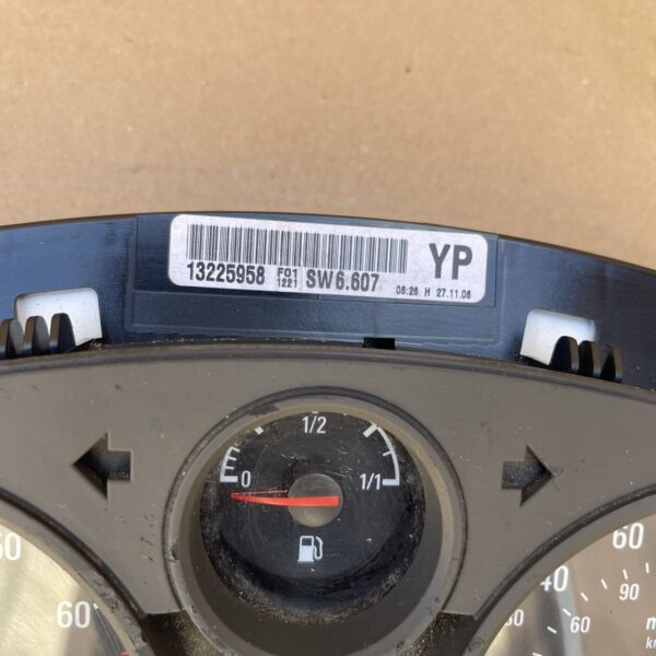 VAUXHALL ASTRA H ZAFIRA B SPEEDO HEAD INSTRUMENT CLUSTER 13225958 SW6.607 - Image 2