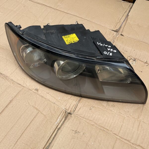 VOLVO V50 2004-2007 RIGHT DRIVER SIDE HEADLIGHT HEADLAMP 30698880RH 0301198602 - Image 2