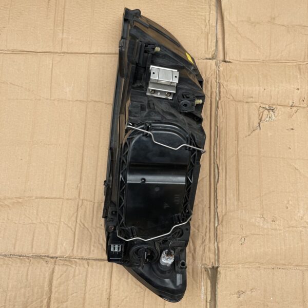 VOLVO V50 2004-2007 RIGHT DRIVER SIDE HEADLIGHT HEADLAMP 30698880RH 0301198602 - Image 5