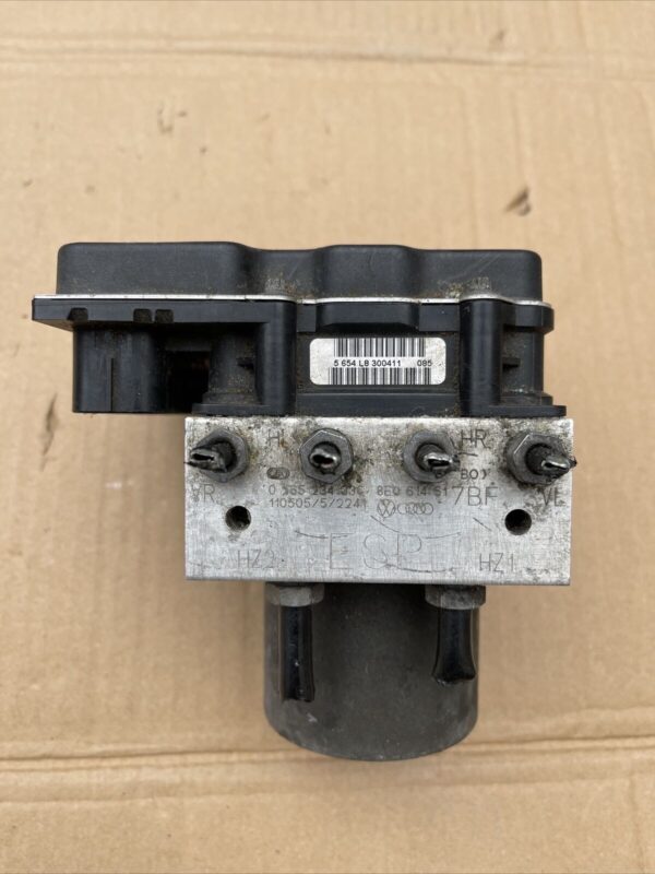 AUDI A4 S4 B7 8E 8H PUMP CONTROL MODULE UNIT 8E0910517H 0265950474 0265234336 - Image 2