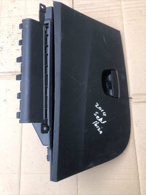 SEAT IBIZA 2008 2017 GLOVE COMPARTMENT BOX 6P2857103