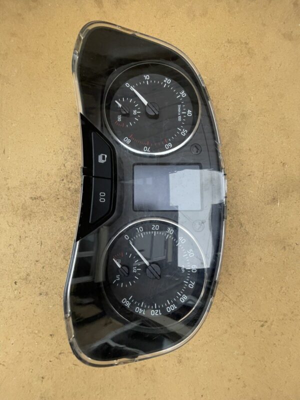 SKODA RAPID (NH) 12-19 SPEEDOMETER INSTRUMENT CLUSTER A2C53357612AF A2C32534300 - Image 2