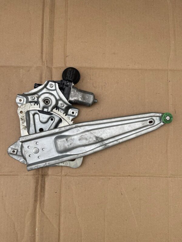 TOYOTA AURIS 2006-2012 REAR RIGHT WINDOW MOTOR REGULATOR 857200D120 973581100 - Image 6