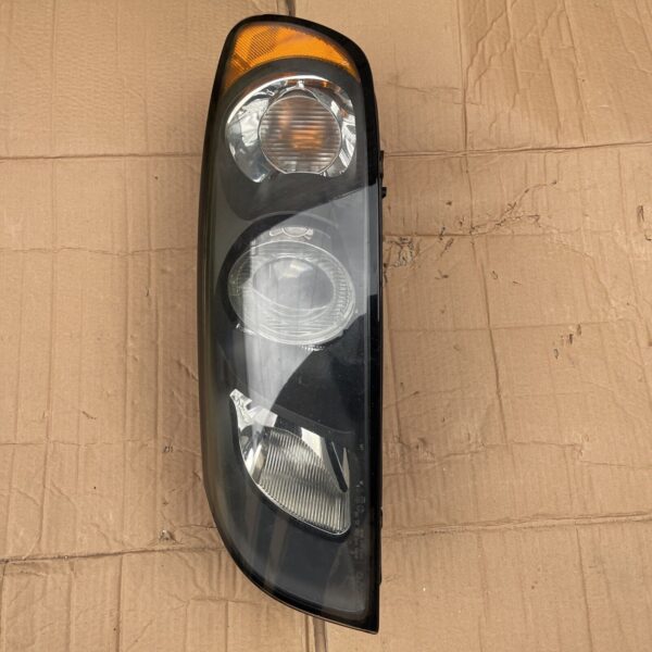 VOLVO V50 2004-2007 PASSENGER SIDE HEADLIGHT HEADLAMP 30698879LH 0301198601 - Image 7