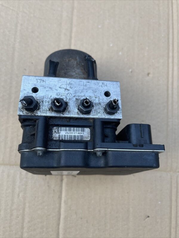 AUDI A4 S4 B7 8E 8H 05-08 ABS PUMP CONTROLLER MODULE UNIT 0265950474 8E0910517H - Image 3