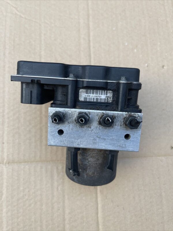 AUDI A4 S4 B7 8E 8H 05-08 ABS PUMP CONTROLLER MODULE UNIT 0265950474 8E0910517H - Image 4