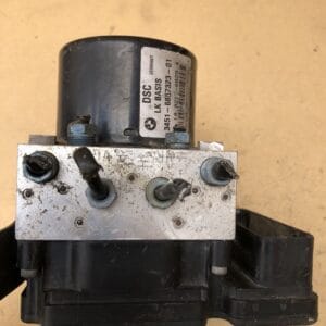 BMW 1-5 SERIES 2010 ABD PUMP CONTROLLER MODULE UNIT 3451-6857324-01 6857323