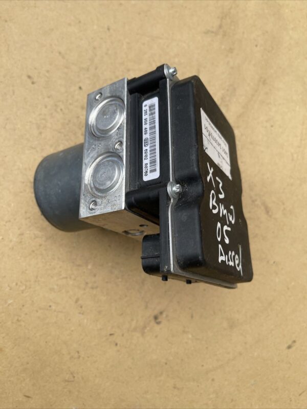 BMW X3 DIESEL 2005 ABS PUMP CONTROL UNIT MODULE 3439781 3439820 0265236012 - Image 8