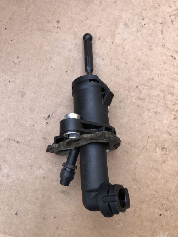 Citroen Xsara Picasso 2000-2011  Master Clutch Cylinder PA66GF35 - Image 2