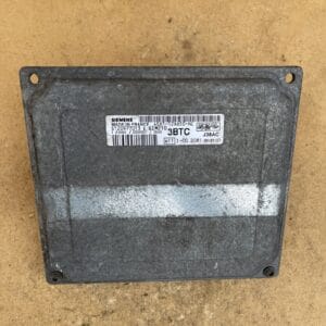 Alternative view of FORD FIESTA MK5 02-08 ENGINE CONTROL UNIT MODULE ECU 4S6112A650NC S120977013E
