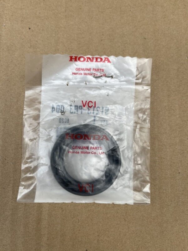 GENUINE HONDA CIVIC VI,CIVIC V TAKOMA CAMSHAFT OIL SEAL RING 91213-PR3-004