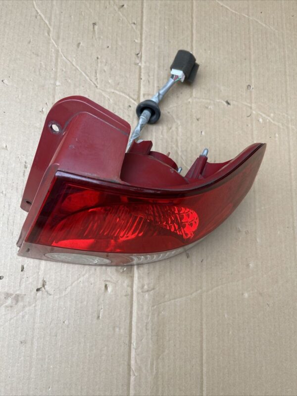 HYUNDAI GETZ 2001-2011 RIGHT DRIVER SIDE REAR TAIL LIGHTS 924021CXXX - Image 2