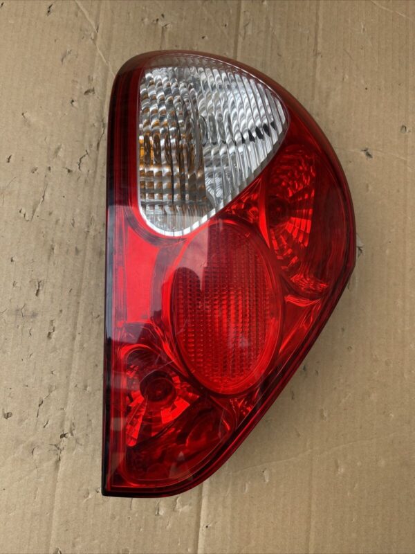 JAGUAR X-TYPE 2003-2009 LEFT PASSENGER SIDE REAR TAIL LIGHTS 89021757A - Image 2