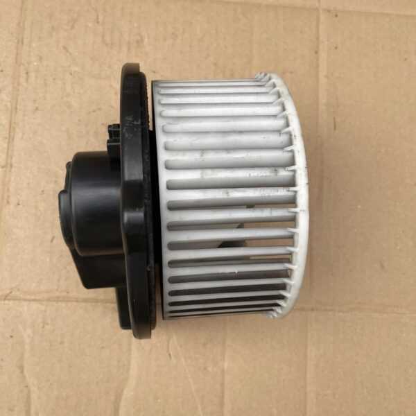 MAZDA 6 2007-2012 HEATER BLOWER MOTOR FAN 8727000690 - Image 3