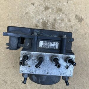 Alternative view of NISSAN NOTE E11 ABS PUMP CONTROL MODULE UNIT 0265231732 0265800518 476609U100