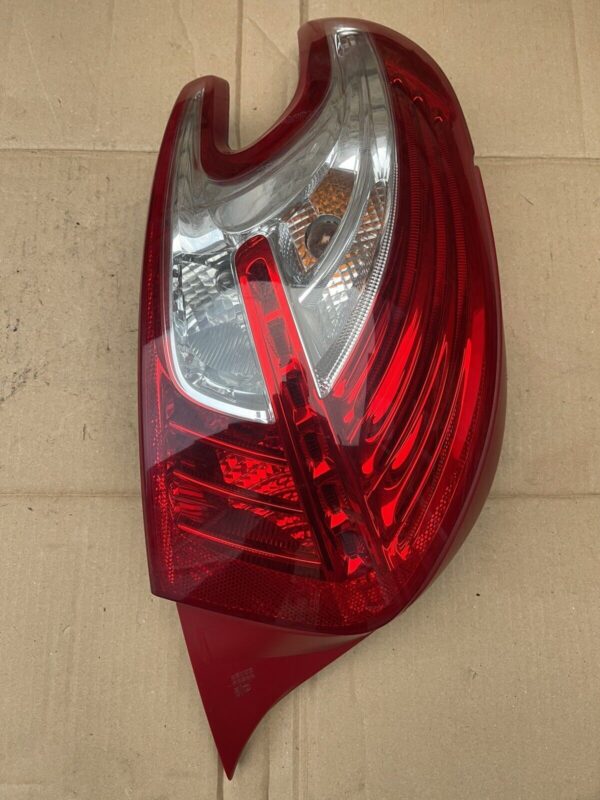 PEUGEOT 208 12-15 LEFT PASSENGER SIDE REAR TAIL LIGHTS 9672628280 VPCPFX13405A