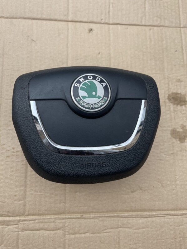 SKODA OCTAVIA MK2 (1Z) 09-13 DRIVER STEERING WHEEL AIRBAG 1Z0880201AH 62218052A