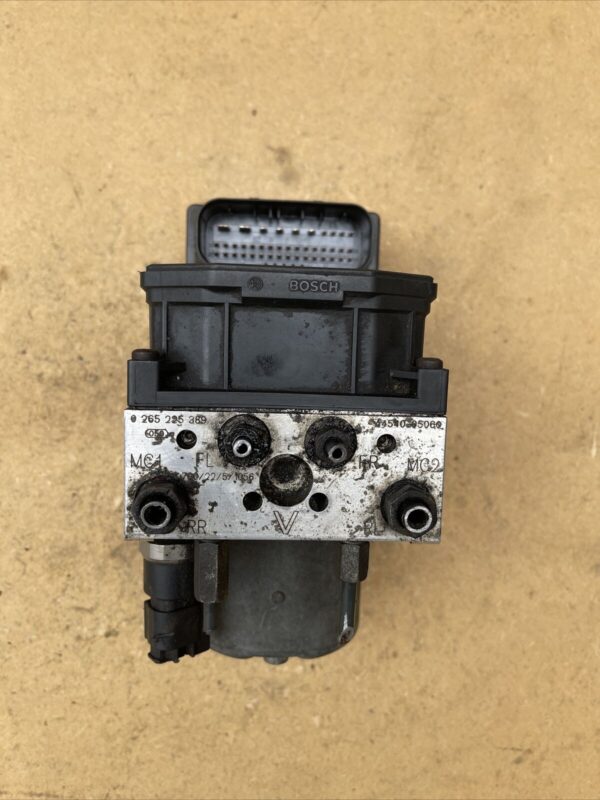 TOYOTA  AVENSIS ( _T25_ ) ABS PUMP CONTROLLER MODULE UNIT 8954105130 0265950179 - Image 2