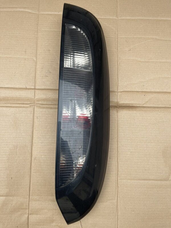 VAUXHALL CORSA C 2000-2006 LEFT PASSENGER SIDE REAR TAIL LIGHT 24457235 89307491